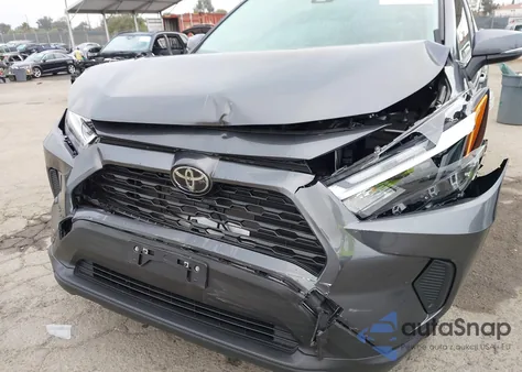 2025 Toyota Rav4 Xle z USA, uszkodzony, nr VIN JTMW1RFV7SD128360